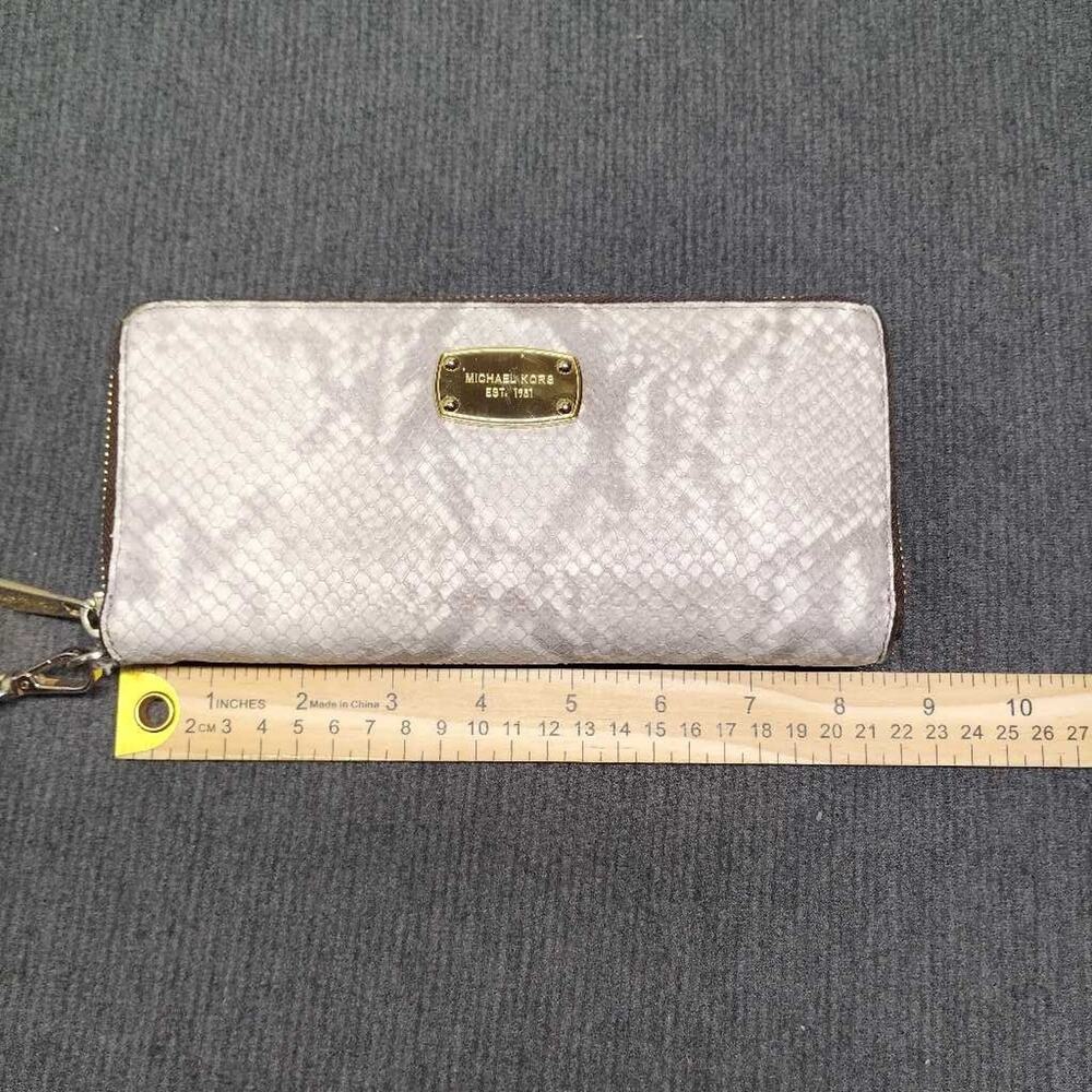 Michael Kors Python Embossed Zip Around Wallet Wristlet Clutch Silver XL - Picture 3 of 12